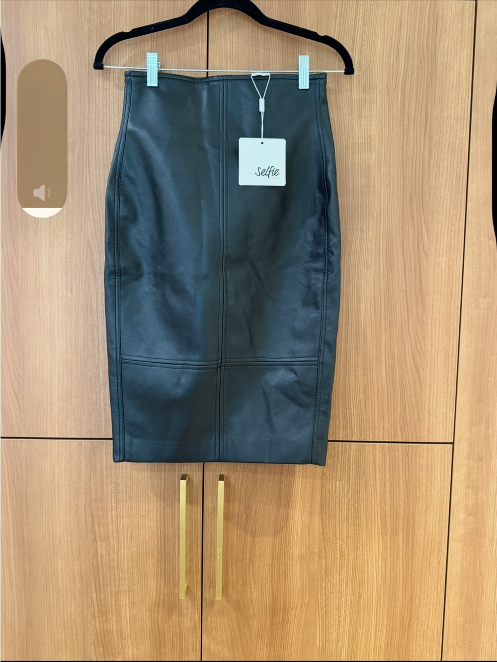Selfie Leslie High-Waisted Faux Leather
Midi/Pencil Skirt - Black - Size Small -